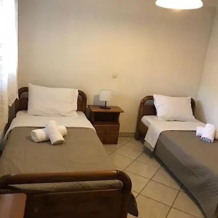 Andromachi Apartment Pigi  Extérieur photo
